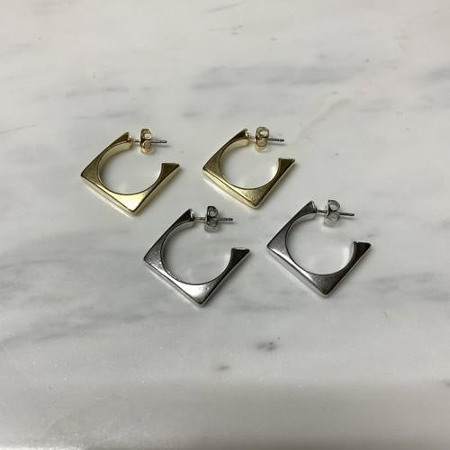 ニュアンス　スクエア　フープ　ピアス