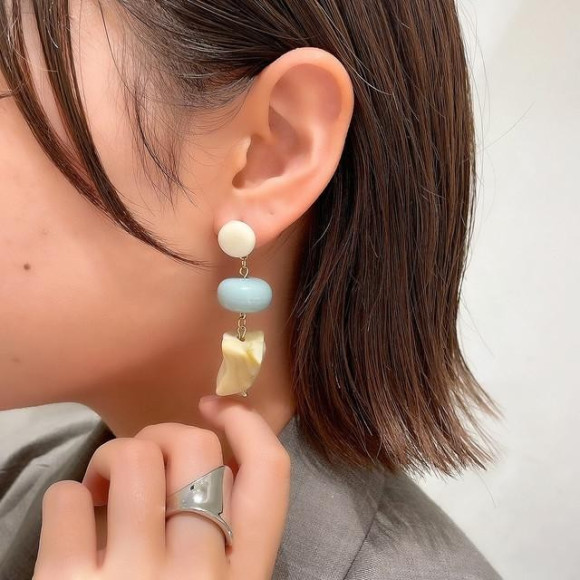 ニュアンス デザインストーン ピアス