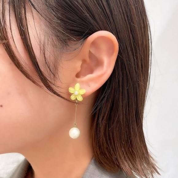 カラー フラワー スイング ピアス