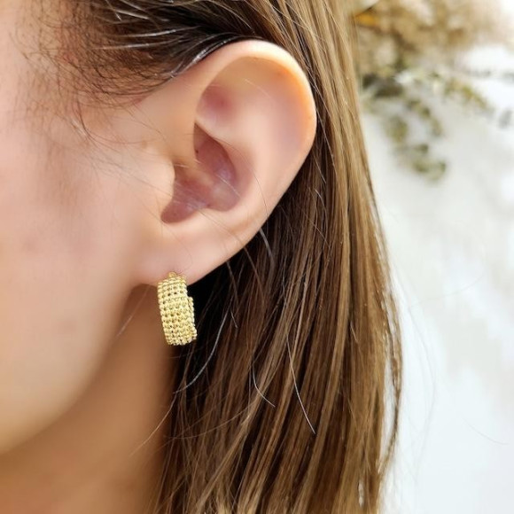 ミニメタルボール フープ ピアス