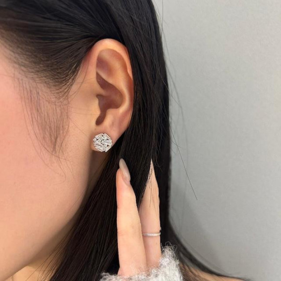 【金属アレルギー対応】ミニ サークル ビジュー ピアス/silverポスト