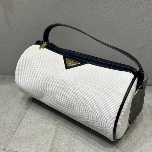 vintage YVES SAINT LAURENT(イヴ・サンローラン）ショルダーバッグ