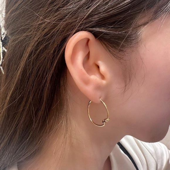 【金属アレルギー対応 】 メタル ノット フープピアス/樹脂