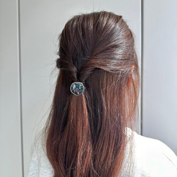 アクリル ニュアンス モチーフ ヘアゴム