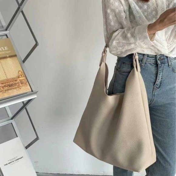 ワンショルダー フェイクレザー トートバッグ