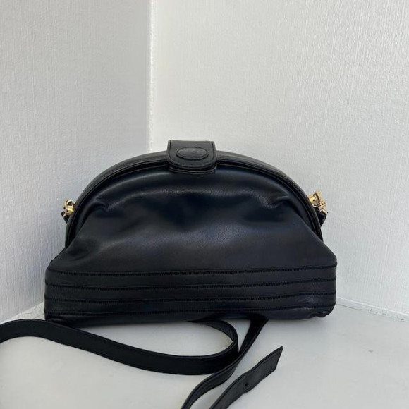 vintage FENDI〈ヴィンテージフェンディ〉ショルダーバッグ