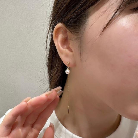 パールデザイン ロング ピアス/樹脂