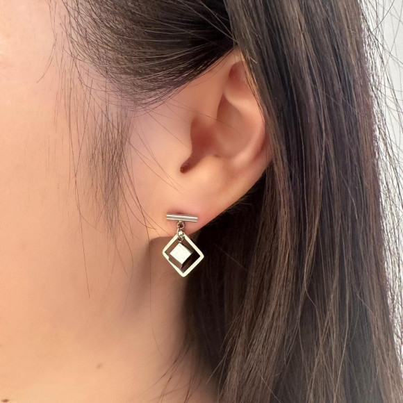 【金属アレルギー対応】メタル キューブ ピアス/サージカルステンレス