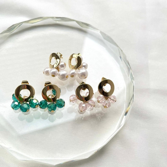クリアボールが可愛らしい！ボール モチーフ ミニ ピアス 