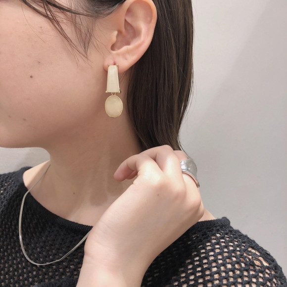 アクリル ニュアンス ストーン ピアス