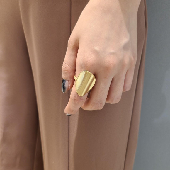 ウェーブ　モチーフ　マット　リング　