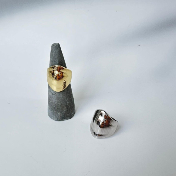 ボリューム メタル リング