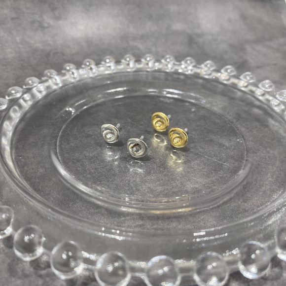 【金属アレルギー対応 】 サークル モチーフ ピアス/樹脂