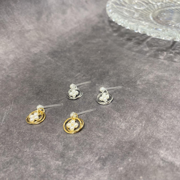 フラワーパールピアス/樹脂