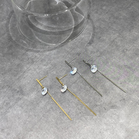 [Metal Allergy] Long bar pierced earrings with Vijux/Surge Carsten Less