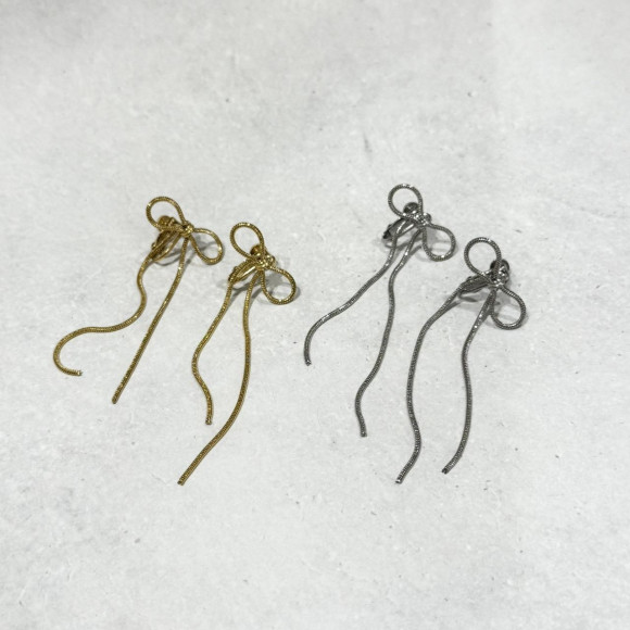 【金属アレルギー対応】ロング リボン イヤリング/サージカルステンレス