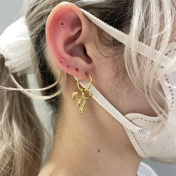 【金属アレルギー対応】メタルリボン フープピアス/サージカルステンレス