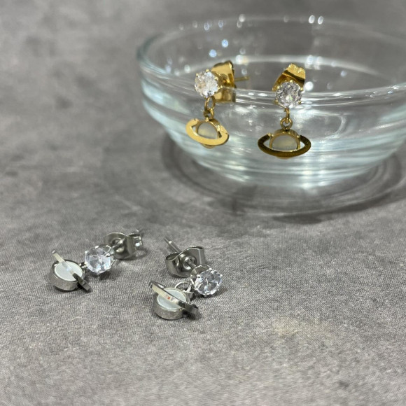 【金属アレルギー対応】土星モチーフ メタルピアス/サージカルステンレス