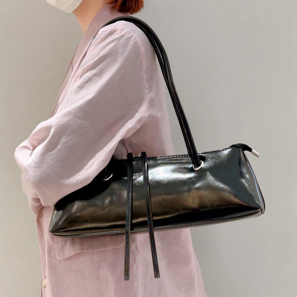 〈バッグ〉ショルダーバッグ