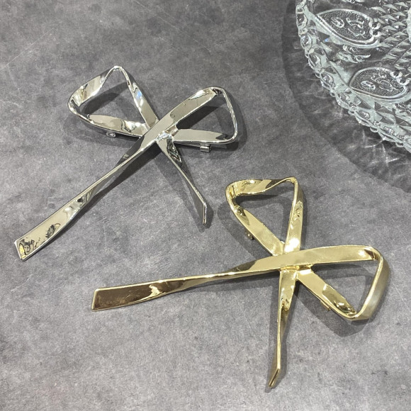 리본 메탈 브로치