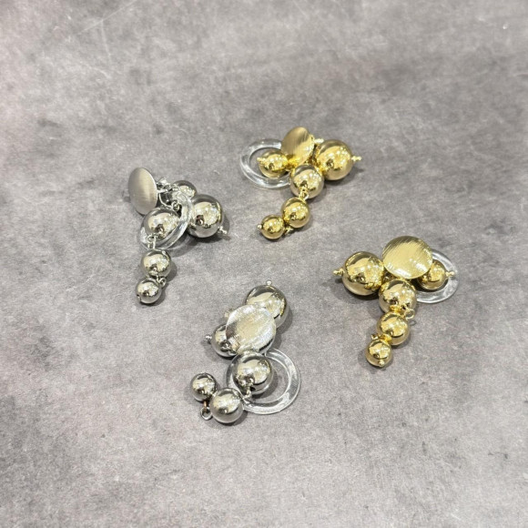 金属球体积耳环