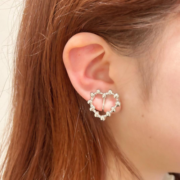 < ต่างหู > ต่างหูรูปหัวใจโลหะ