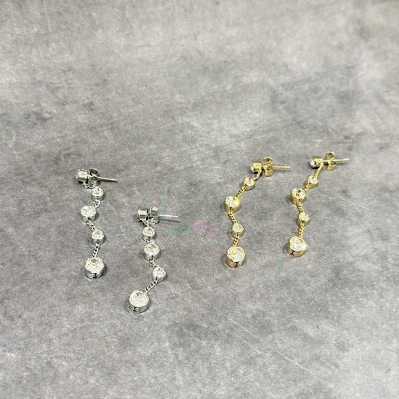 ต่างหูที่โลหะเพชรยาว