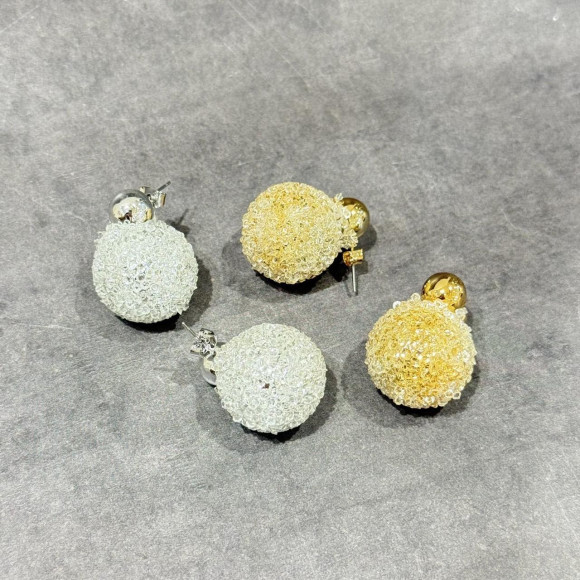 Metal design ball earring