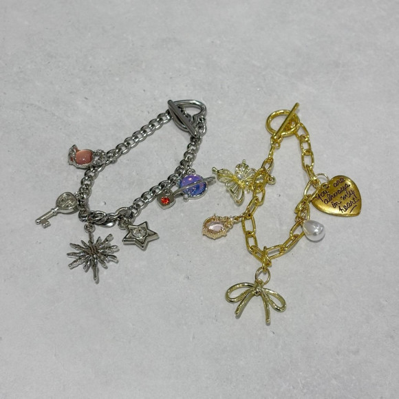 ハンドメイドアクセサリー