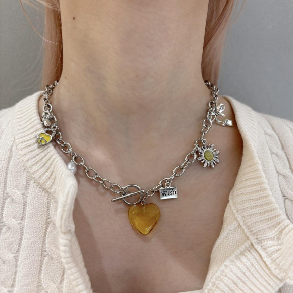 大人気ハンドメイドアクセサリー