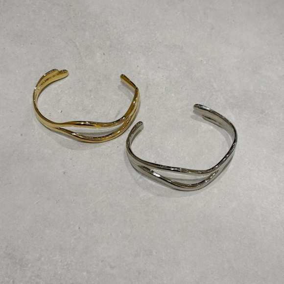 メタルバングル