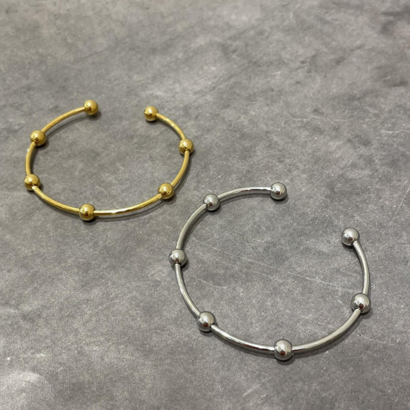 サージカルステンレス　メタルボールバングル