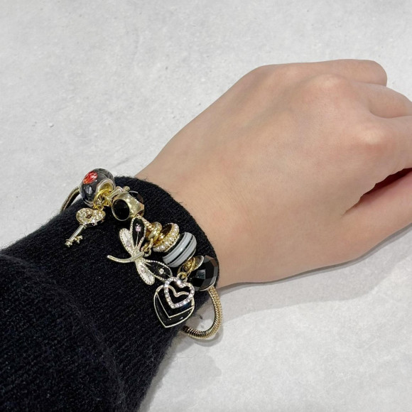 新作ブレスレット