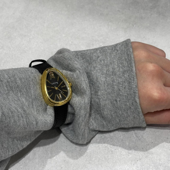 しずく型　腕時計