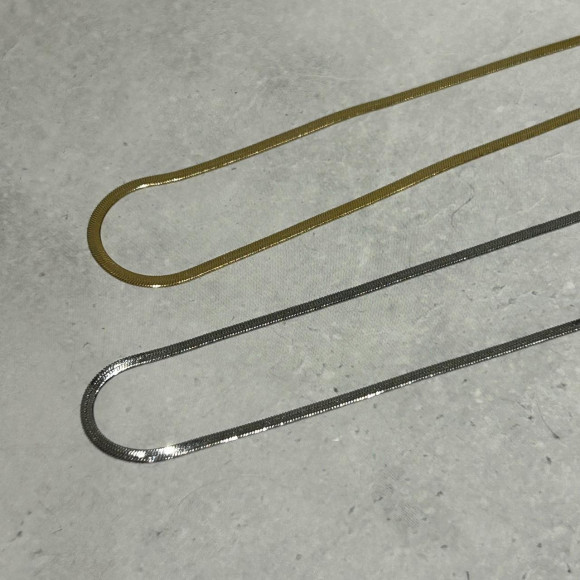 スネークメタルネックレス