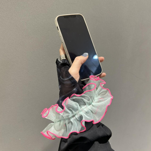 フリル　スマホショルダー　ストラップ