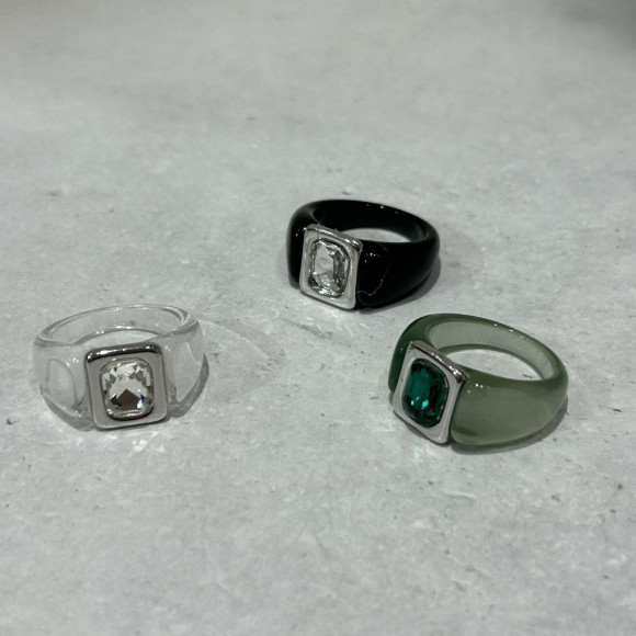 アクリルビジューリング