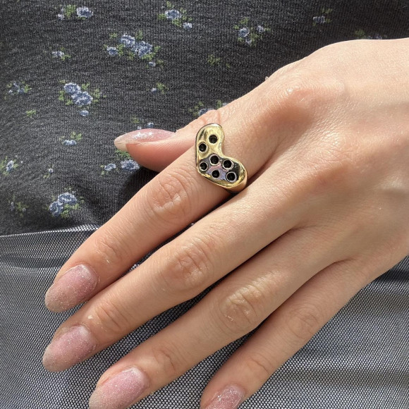 メタルドットハートリング