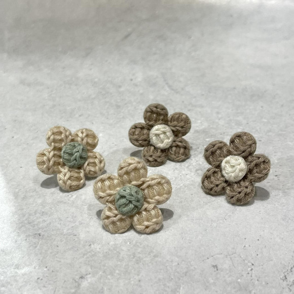 ワッフルフラワーピアス