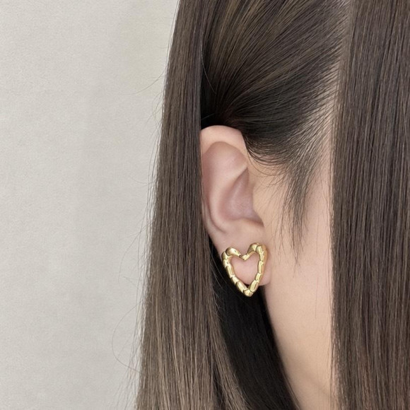 ニュアンスハートピアス