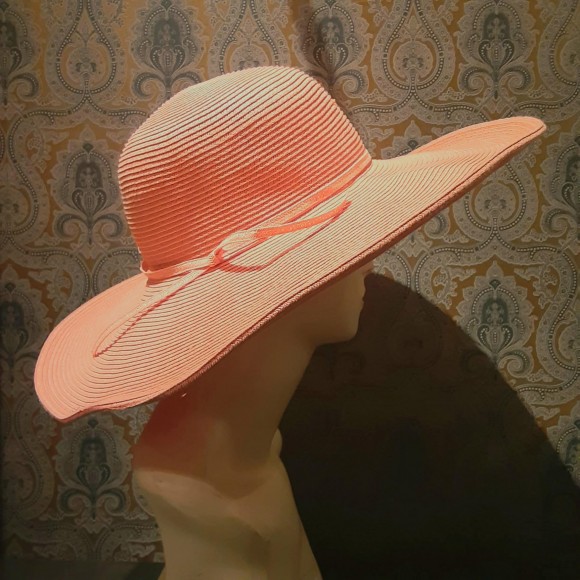 Capelin hat