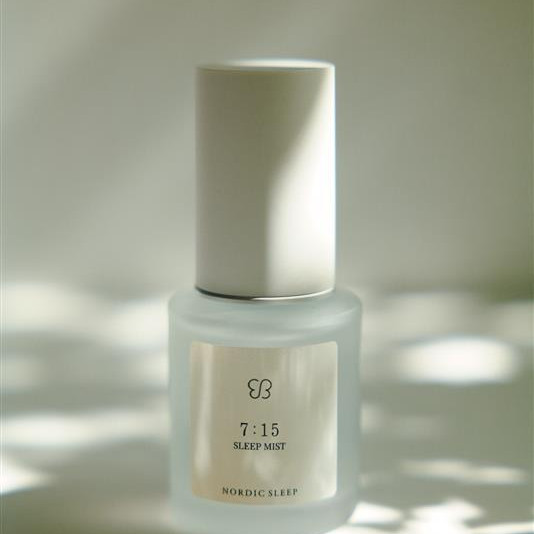 4月2日(水)北欧寝具ブランドNORDIC SLEEPとukaのコラボレーション第2弾！uka sleep mist 7:15/24:45 for NORDIC SLEEP 発売