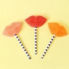 写真映えも抜群！メイク感覚で楽しむ、くちびるシリーズ