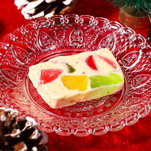 キラキラと輝くグミを盛り込んだチョコレート！