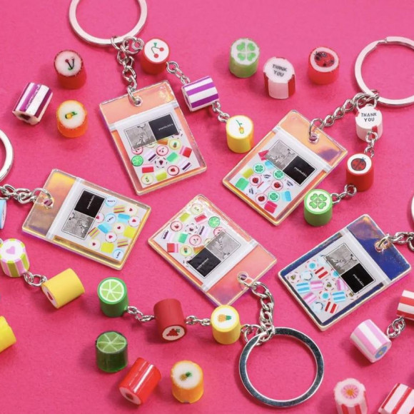 ガチャガチャ第一弾が再稼働中！