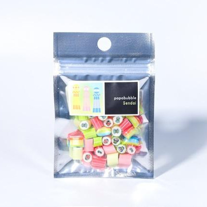 ของลูกกวาดการกลับเข้าไปใหม่ที่จำกัดแค่ร้านค้าเซ็นได