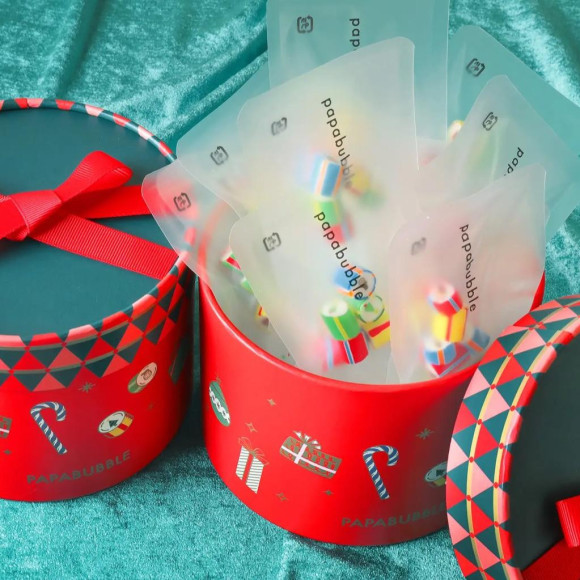 華やかなクリスマス限定ボックス