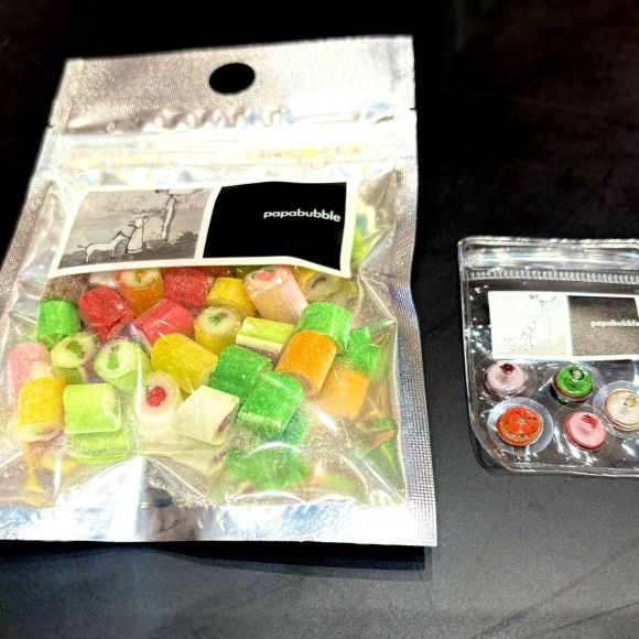 ぷっくりシールがカプセルトイで登場！