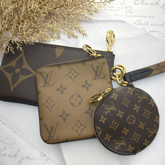 マルチに活躍！単品使いも！ LOUIS VUITTON ポシェット・トリオ