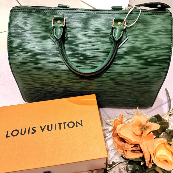 流行り廃りがなく普段使いに最適 LOUIS VUITTON バッグ スピーディ エピ